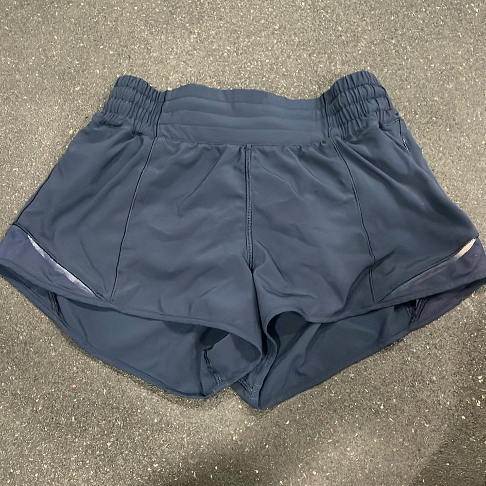 Hottie hot short high rise size 4 (true navy/navy blue) 2.5 inseam